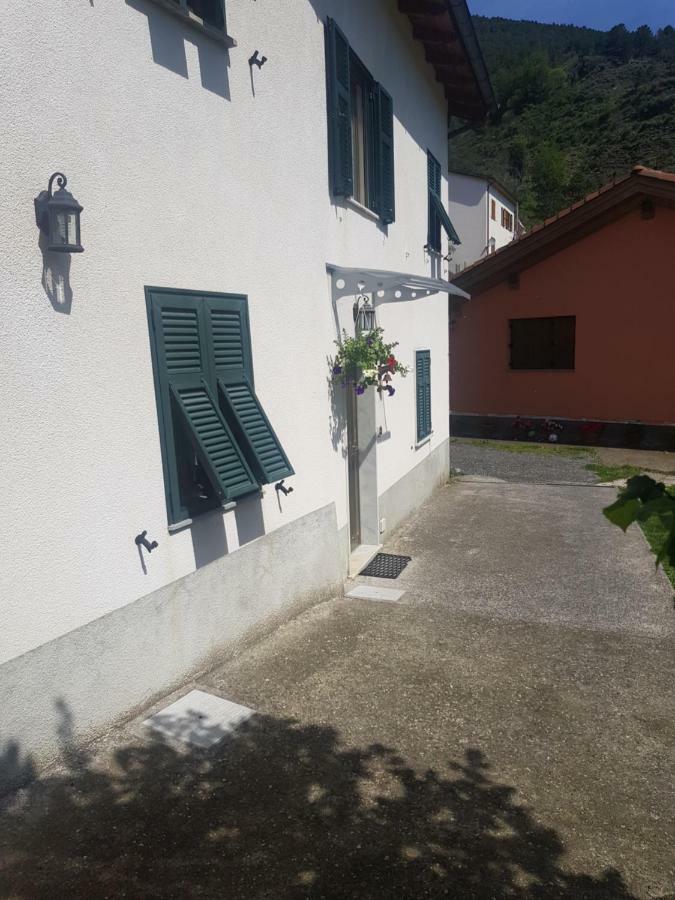 Villa Casa Luigina à Vezzola Extérieur photo