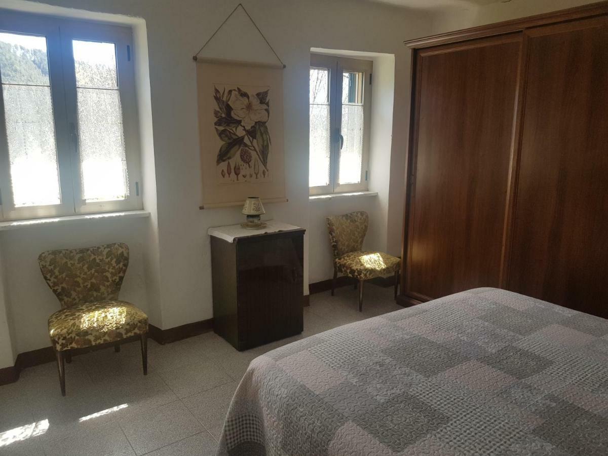 Villa Casa Luigina à Vezzola Extérieur photo